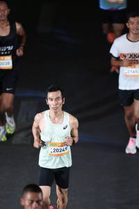BIB: 0038, 202491, 21653
                            <button type="button" onclick="openModal(22931296)" class="btn btn-primary btn-sm float-right btn-popup" data-toggle="modal" data-target=".modal-high-quality">
                        <i class="fas fa-shopping-cart"></i> Add to Cart
                    </button>
                                            <button type="button" onclick="isThisMe(22931296, true)" class="btn btn-success btn-sm float-right btn-popup btn-isme hidden" data-toggle="tooltip" data-placement="bottom" title="นี่คือรูปของคุณใช่ไหม คลิกที่นี่เพื่อเอาเข้าอัลบั้ม">
                        <i class="fas fa-plus"></i> Add to album
                    </button>
                    <button type="button" onclick="isThisMe(22931296, false)" class="btn btn-warning btn-sm float-right btn-popup btn-isnotme hidden">
                        <i class="fas fa-ban"></i> Remove from album
                    </button>